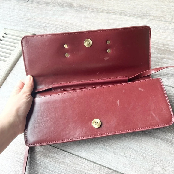 Darling Red Faux Leather Clutch Shoulder Bag - Picture 14 of 14